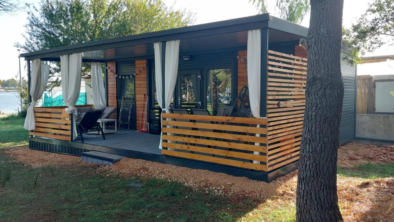 Sak Mobile Home Privlaka 프리블라카 외부 사진